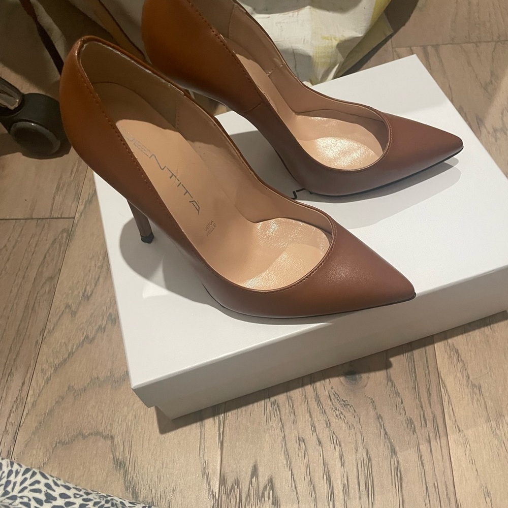 Identita Heels